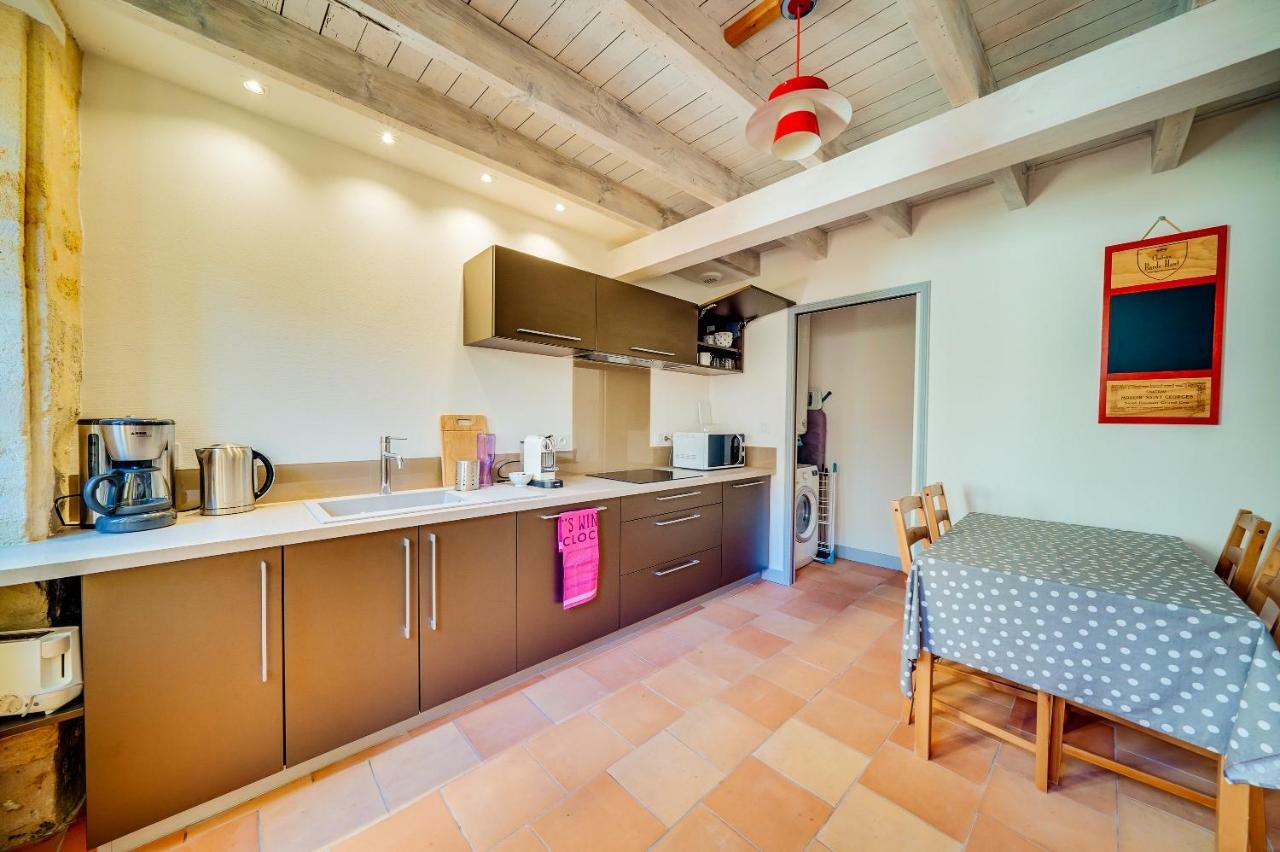 Logis Loiseau Avec Terrasse Apartment Saint-Emilion Exterior photo